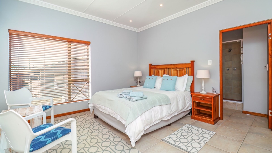 4 Bedroom Property for Sale in Jongensfontein Western Cape